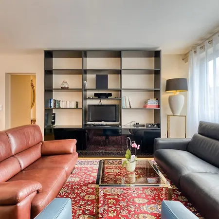 Francoise F5 Avec Petit Parking Apartment