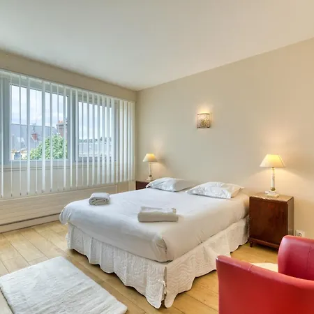 Francoise F5 Avec Petit Parking Apartment